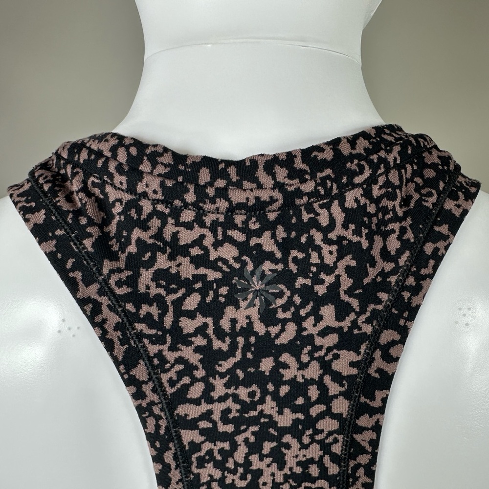 Athleta Shanti Leopard Print Crop Top - Picture 6 of 8